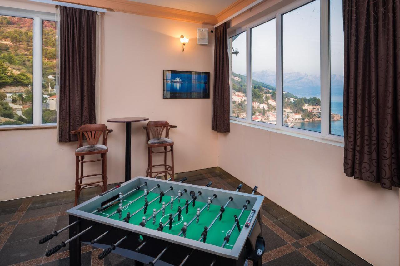 Family Beach Rooms Omiš Exteriér fotografie
