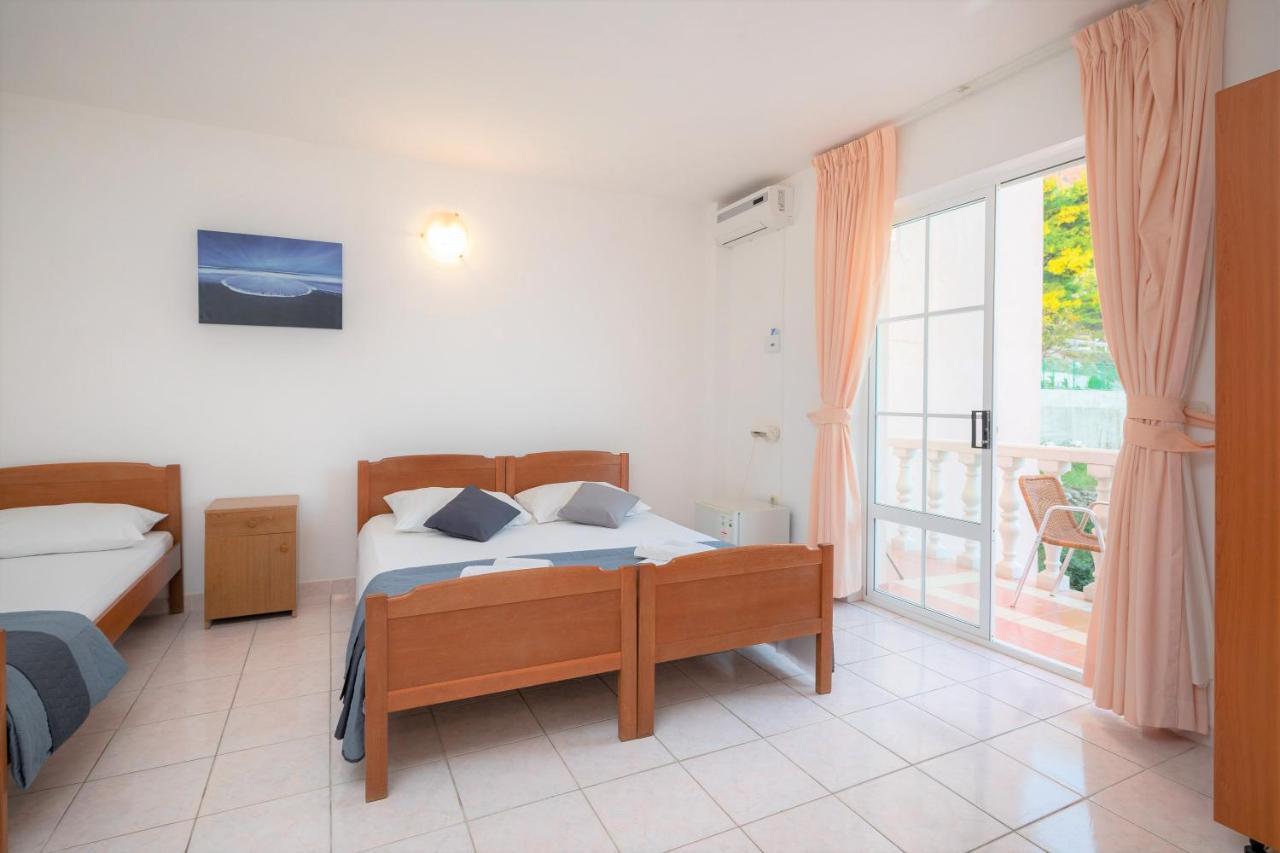 Family Beach Rooms Omiš Exteriér fotografie