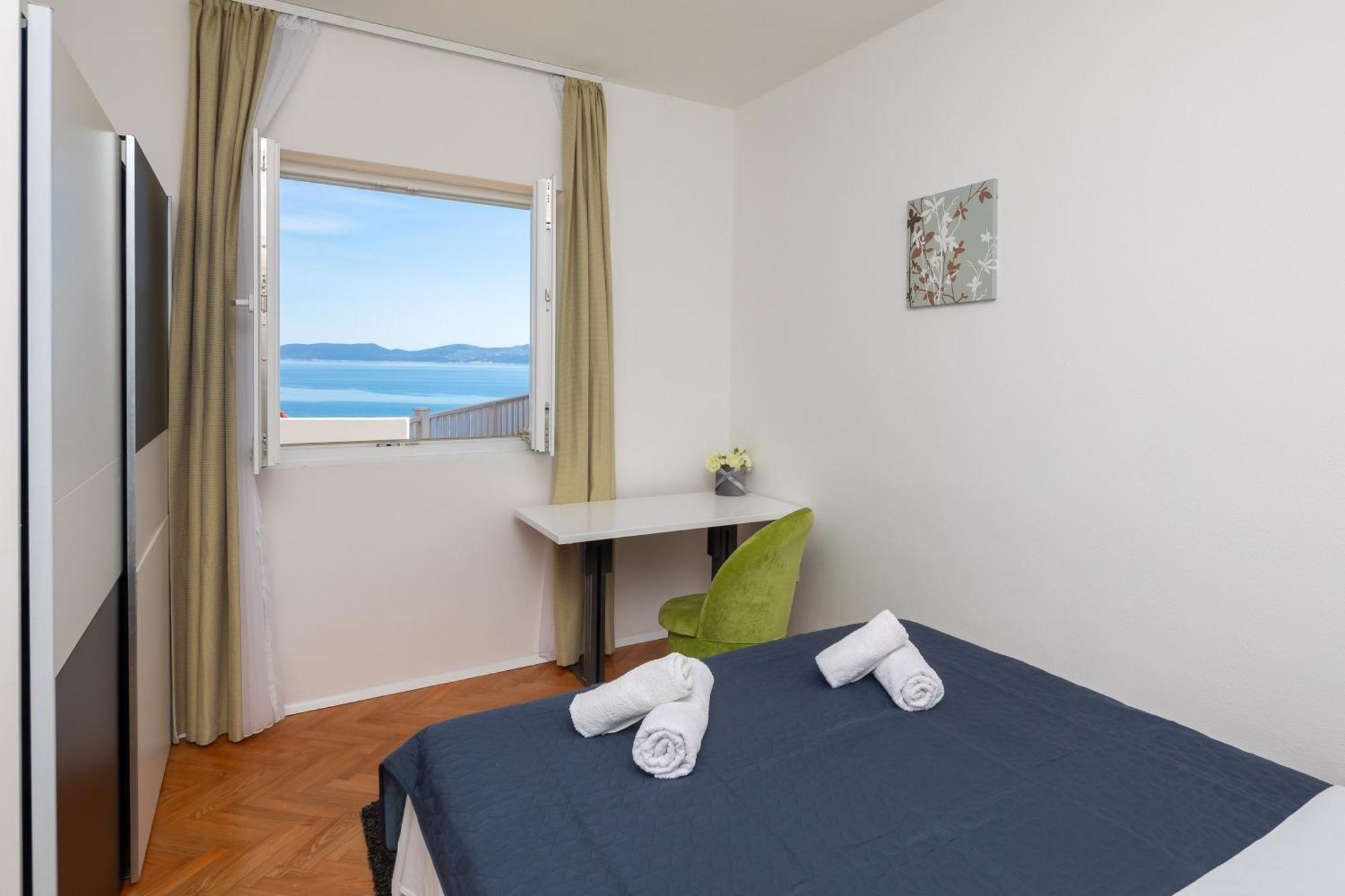 Family Beach Rooms Omiš Exteriér fotografie