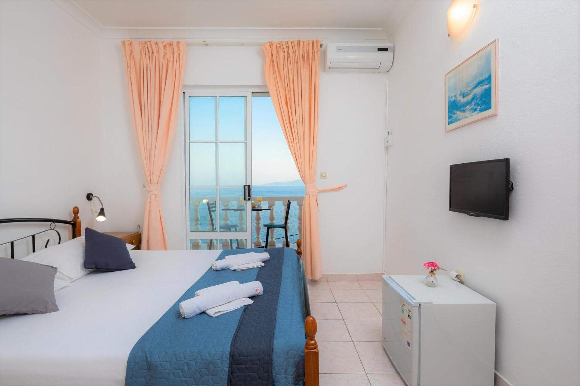 Family Beach Rooms Omiš Pokoj fotografie